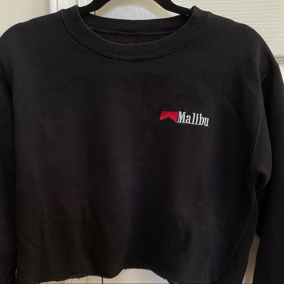 Brandy Melville black Malibu cropped sweatshirt - Picture 4 of 4